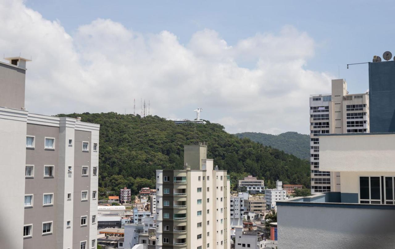 Appartement Amplo Apartamento De 3 Quartos No Centro De Balneario Camboriu N1859 Extérieur photo